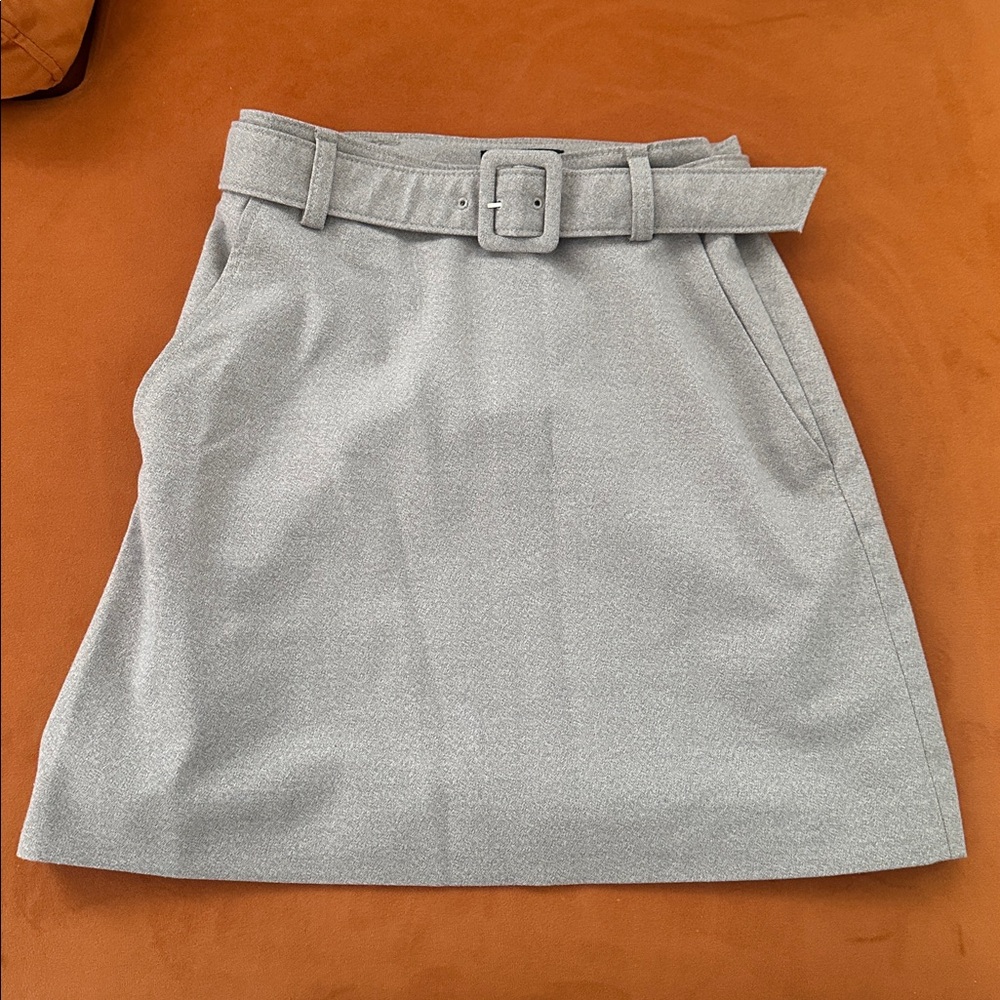 Grey/beige belted skirt